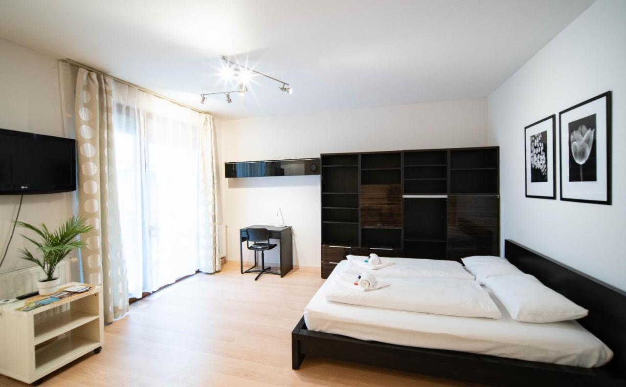 Central Passage For 2, Balcony, Wifi, Ac, Tv Lejlighed Budapest Eksteriør billede